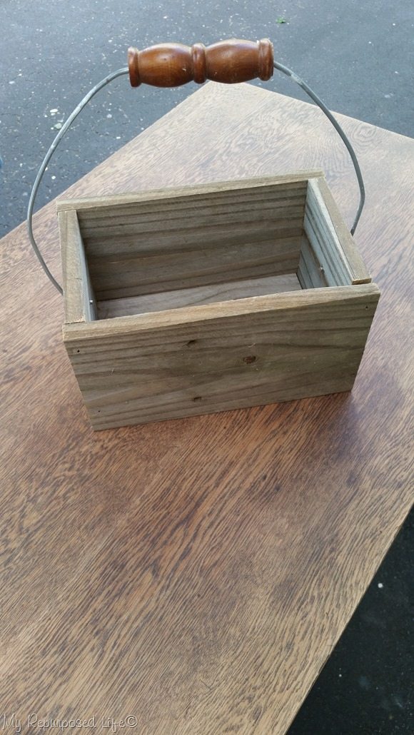 simple reclaimed wood caddy